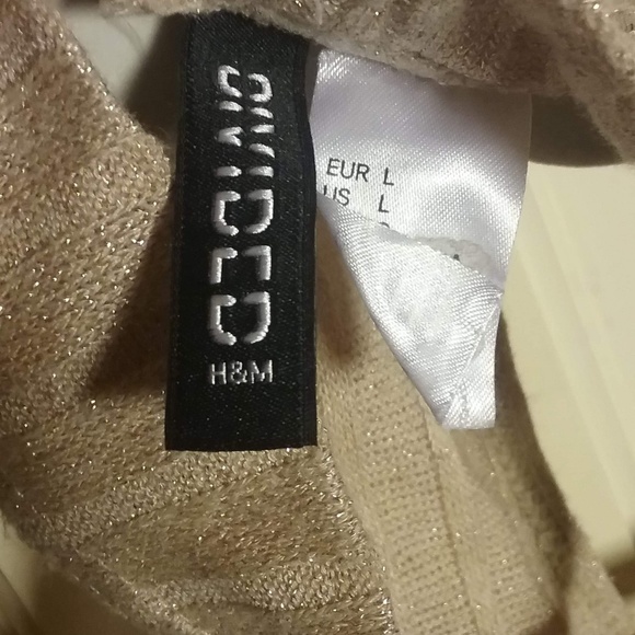 Divided Choker Neckline Shirt - Picture 2 of 2